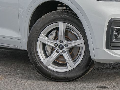 Used 2023 Audi Q5 2.0T Premium w/ Convenience Package image 1