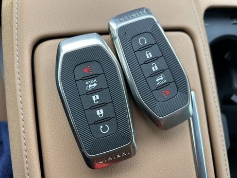 Used 2025 INFINITI QX80 Luxe w/ Cargo Package image 27