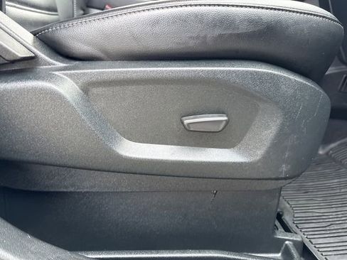 Used 2022 Ford Edge SEL w/ Convenience Package image 15