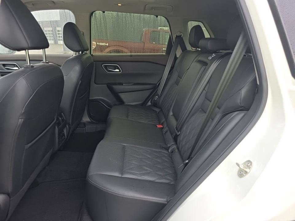 Used 2023 Nissan Rogue Platinum w/ Platinum Premium Package AWD/4WD image 15