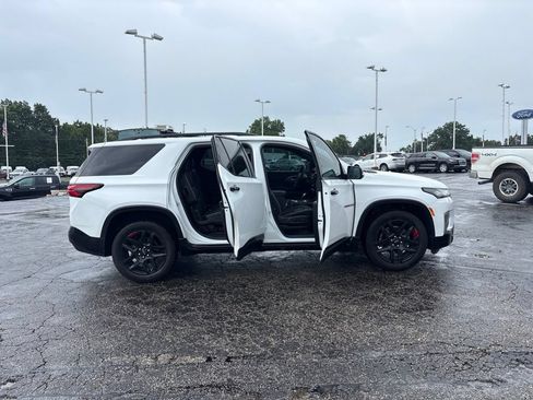 Used 2023 Chevrolet Traverse Premier w/ Redline Edition FWD image 8