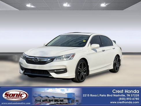 Used 2017 Honda Accord Touring image 1