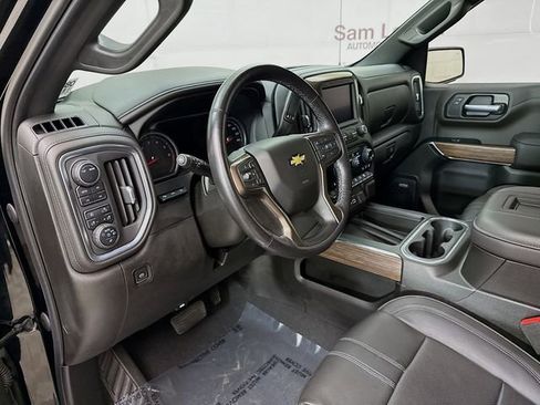 Used 2022 Chevrolet Silverado 1500 High Country w/ Technology Package AWD/4WD image 11