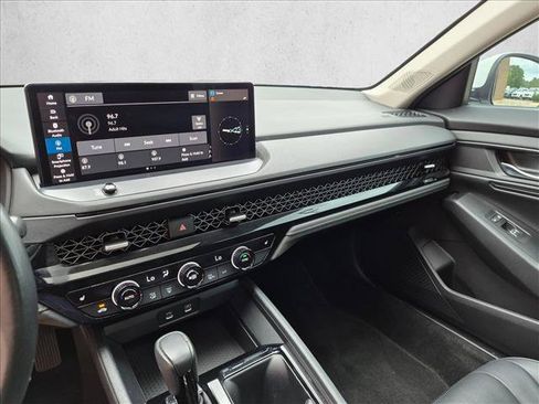 Used 2024 Honda Accord EX-L image 13