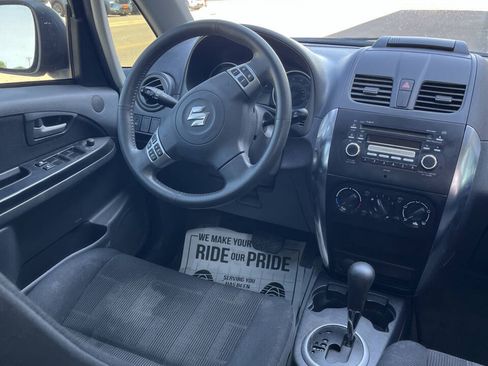 Used 2012 Suzuki SX4 AWD Hatchback image 9