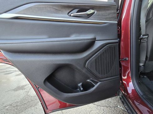 New 2025 Jeep Grand Cherokee Limited image 16