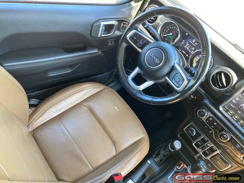 Used 2021 Jeep Wrangler Unlimited Sahara w/ Dual Top Group AWD/4WD image 21