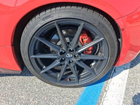 Used 2023 Toyota GR86 Premium RWD image 11