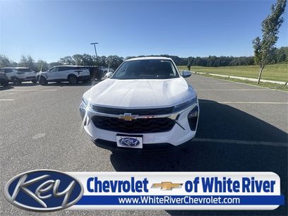 New 2025 Chevrolet Trax LS w/ LS Convenience Package