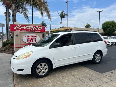 Used 2006 Toyota Sienna LE w/ LE Pkg 6 FWD image 5