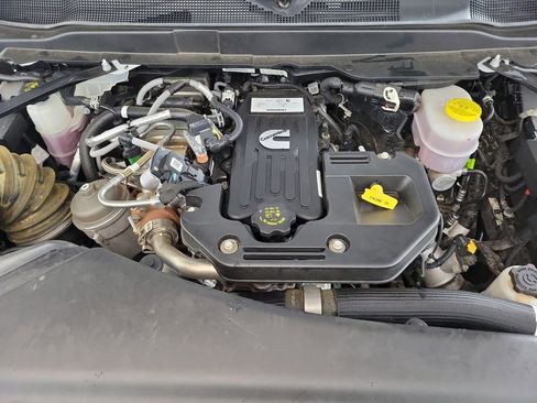 Used 2025 RAM 2500 Laramie image 10