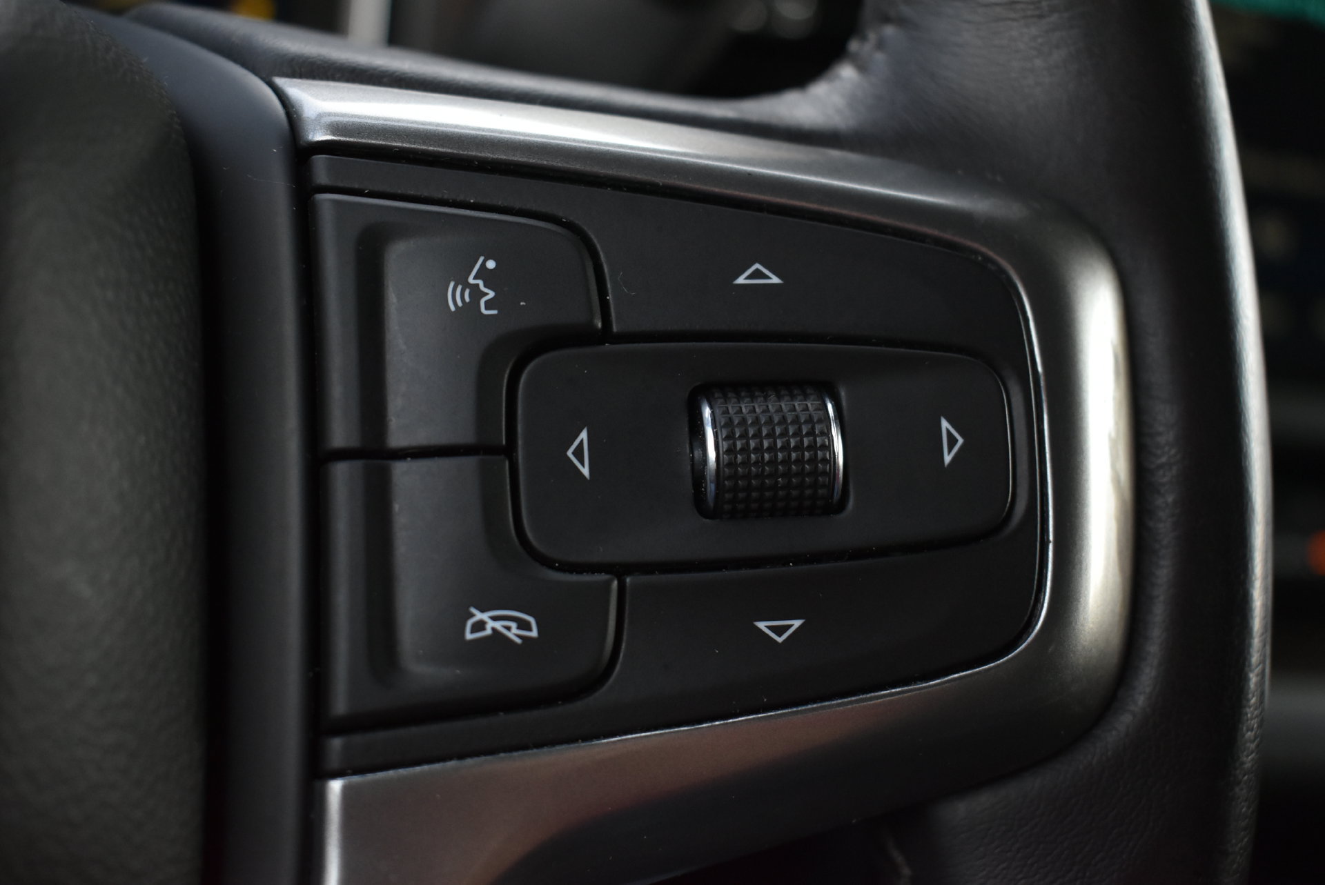 Used 2022 Chevrolet Silverado 1500 RST AWD/4WD image 23