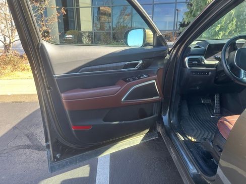 Used 2024 Kia Telluride SX Prestige image 7