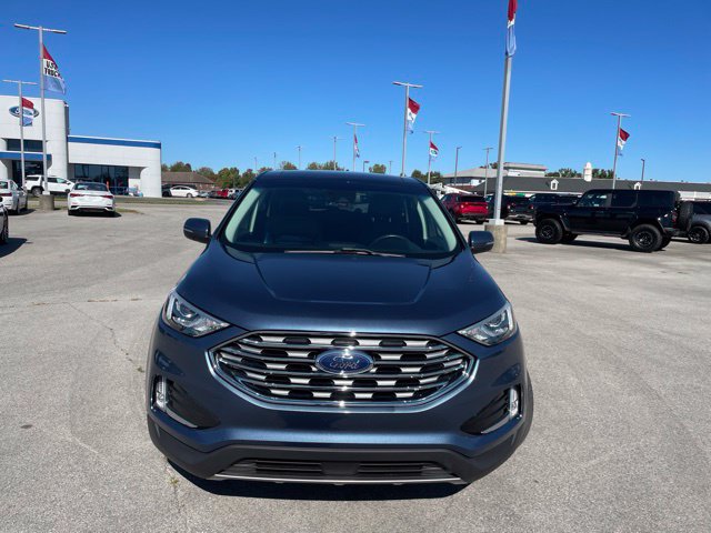 Used 2019 Ford Edge SEL w/ Equipment Group 201A AWD/4WD image 3