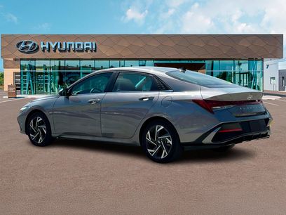 New 2025 Hyundai Elantra Limited