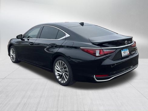 Used 2023 Lexus ES 300h Ultra Luxury w/ Accessory Package (Z1) FWD image 10