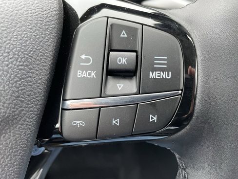 New 2026 Ford Escape SE image 17