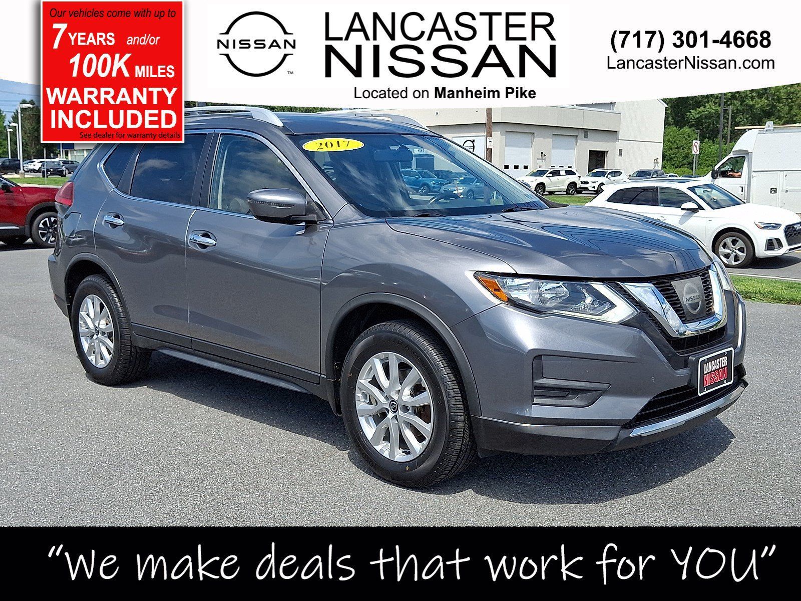 Used 2017 Nissan Rogue SV AWD/4WD image 1
