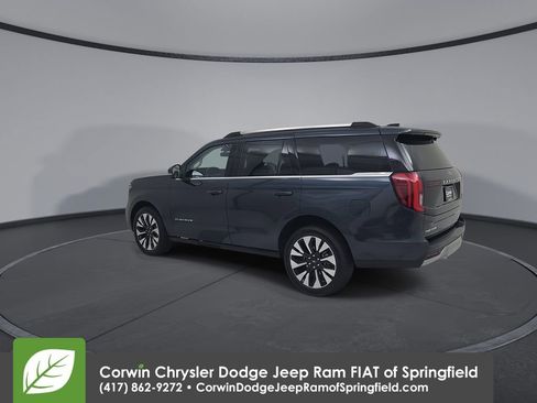 Used 2025 Ford Expedition Platinum w/ Driver's Package image 10
