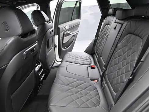 New 2026 BMW X5 xDrive40i w/ M Sport Package image 17