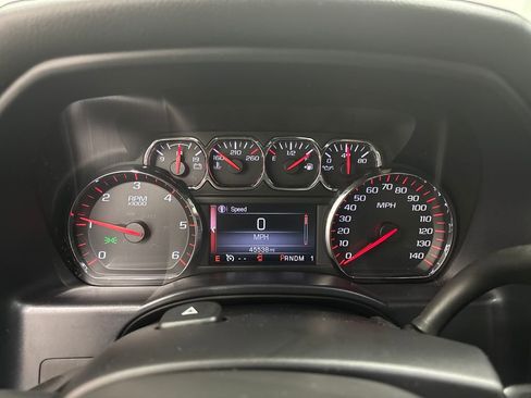 Used 2015 GMC Sierra 2500 SLT w/ Suspension Package, Off-Road image 15