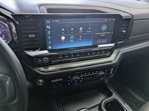 Used 2024 Chevrolet Silverado 1500 ZR2 image 11