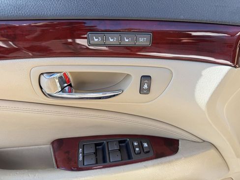 Used 2007 Lexus LS 460 RWD image 13