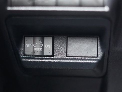 Certified 2025 Toyota Tacoma TRD Sport image 19