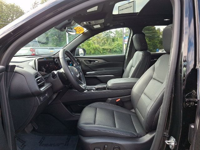 Used 2024 Chevrolet Traverse LT AWD/4WD image 23