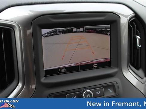 New 2026 GMC Sierra 1500 Pro w/ Graphite Edition AWD/4WD image 3