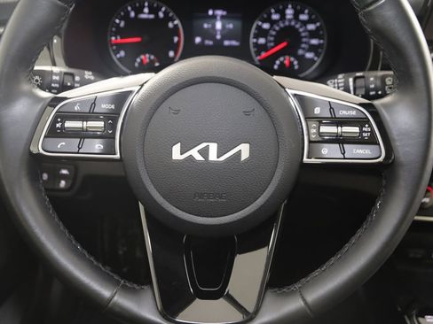 Used 2023 Kia Seltos EX image 37