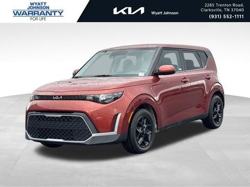 Used 2023 Kia Soul LX w/ LX Technology Package FWD image 1