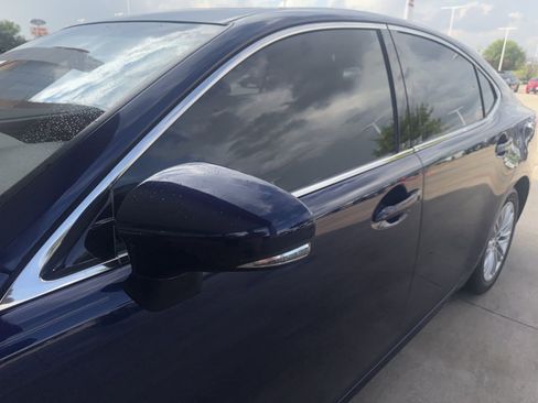 Used 2014 Lexus ES 350 w/ Luxury Package FWD image 4