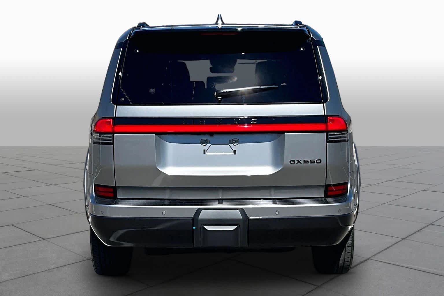 Certified 2026 Lexus GX 550 w/ Cold Area Package AWD/4WD image 5