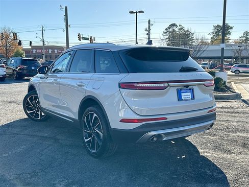 Used 2024 Lincoln Corsair Reserve image 6