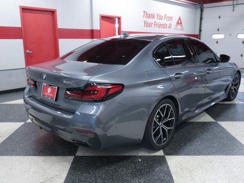 Used 2022 BMW 530i w/ M Sport Package RWD image 7
