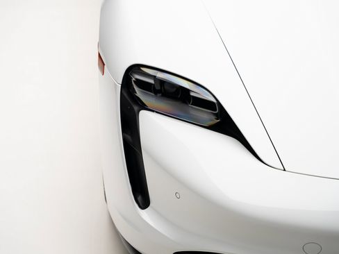 Used 2023 Porsche Taycan w/ Premium Package image 11