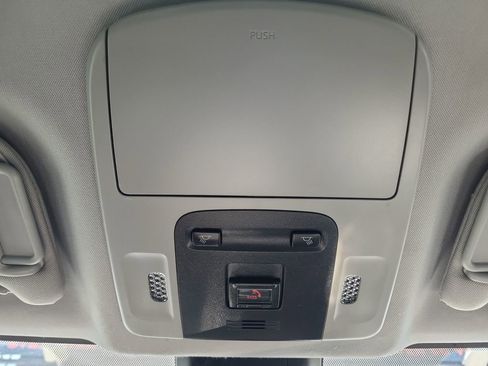 Used 2021 Toyota Camry SE FWD image 26