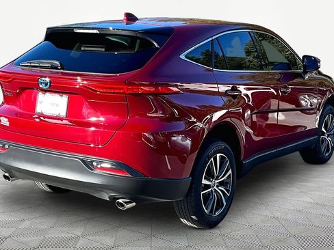 Certified 2024 Toyota Venza LE AWD/4WD image 13