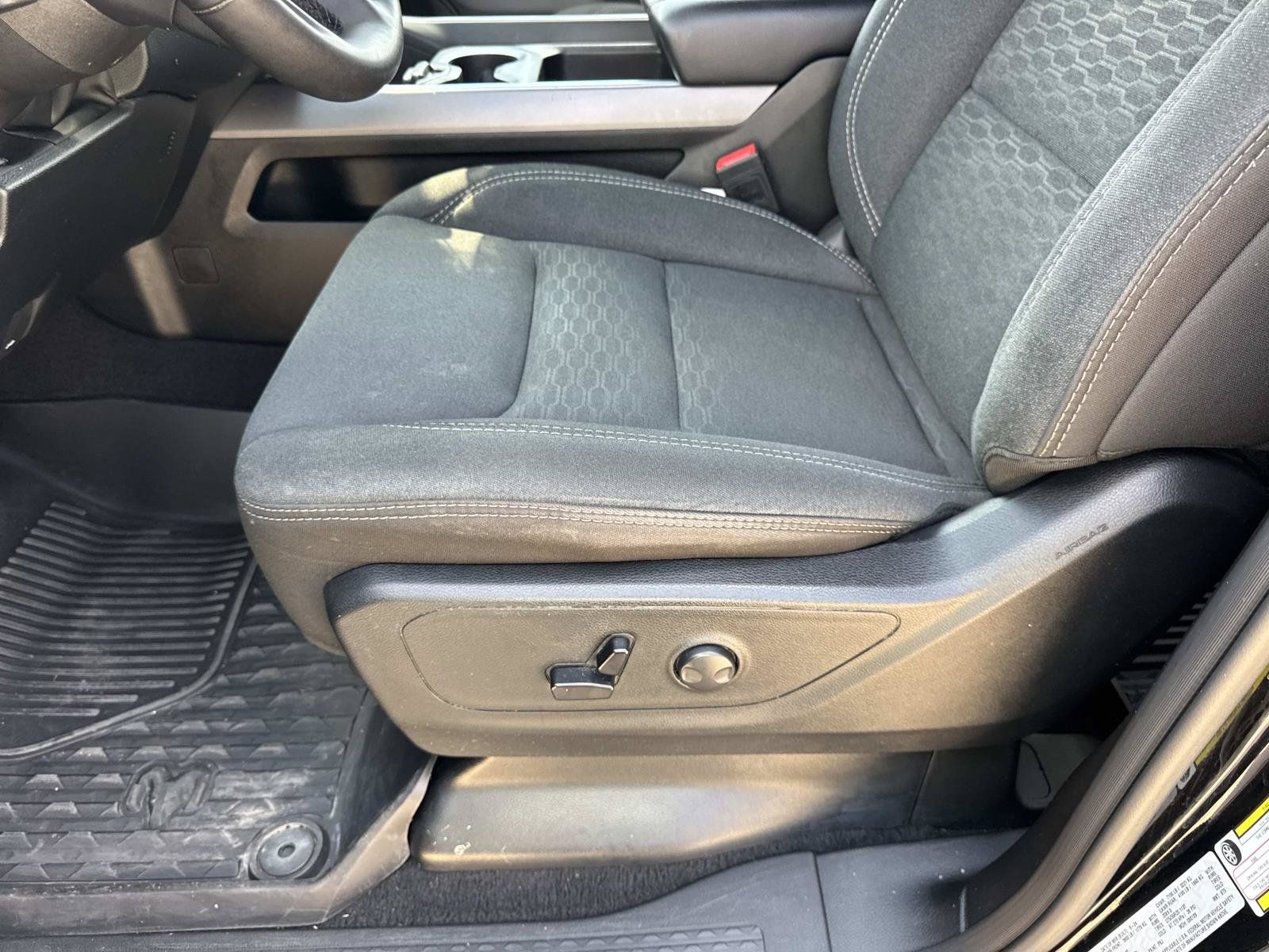 Used 2025 RAM 1500 Big Horn AWD/4WD image 16