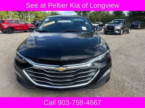 Used 2024 Chevrolet Malibu LT FWD image 2