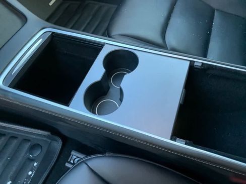 Used 2023 Tesla Model 3 Standard Range image 25