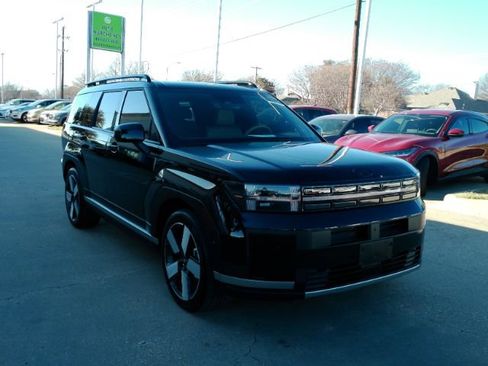 Used 2024 Hyundai Santa Fe Limited image 4