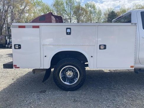 Used 2024 Chevrolet Silverado 3500 LT w/ Convenience Package image 64