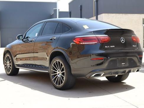 Used 2020 Mercedes-Benz GLC 300 4MATIC Coupe image 3