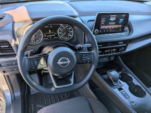 Certified 2023 Nissan Rogue SV image 15