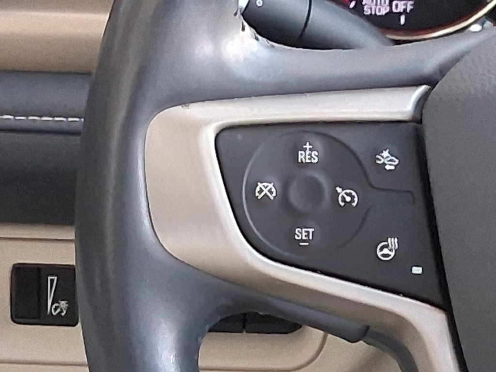 Used 2021 GMC Acadia Denali w/ Denali Technology Package FWD image 11