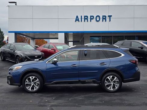 Used 2022 Subaru Outback Touring XT image 2