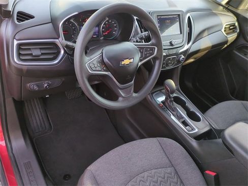 Certified 2022 Chevrolet Equinox LT image 11