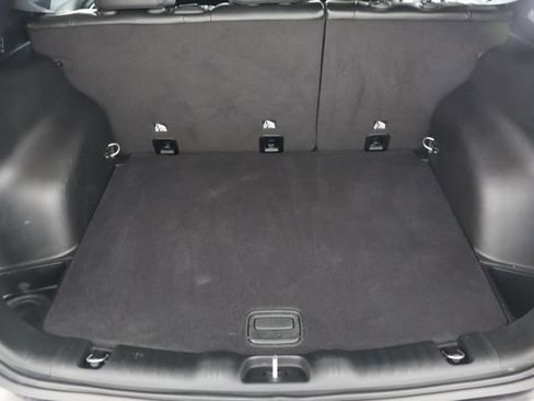 Used 2023 Jeep Compass Latitude image 21